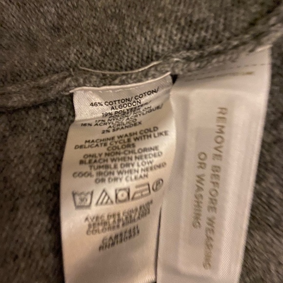 Gray Heart Pattern Sweater - Picture 3 of 3